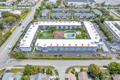 400 SE 10th Street #211, Deerfield Beach, FL 33441 - Photo 35