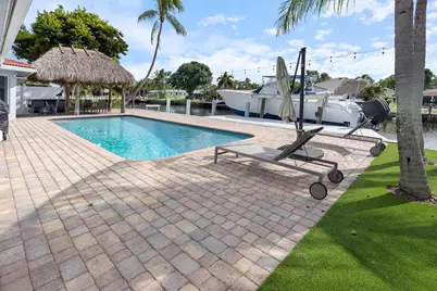 370 SE 3rd Court, Pompano Beach, FL 33060 - Photo 23