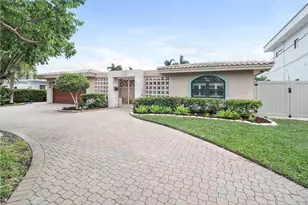 2622 NE 4th St, Pompano Beach, FL 33062 - Photo 1