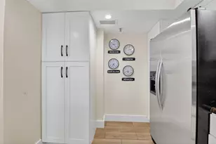 5260 NW 2nd Ave, Boca Raton, FL 33487 - Photo 9