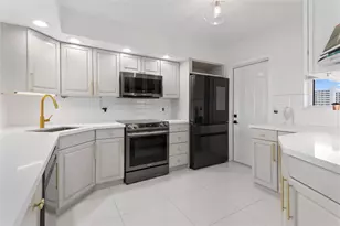 3111 NE 51st St, Fort Lauderdale, FL 33308 - Photo 3