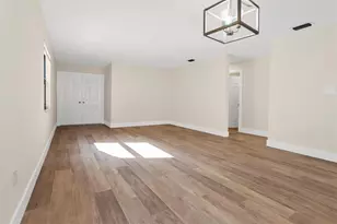 391 NW 58th Ave, Miami, FL 33126 - Photo 7