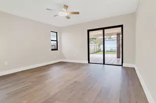 391 NW 58th Ave, Miami, FL 33126 - Photo 33