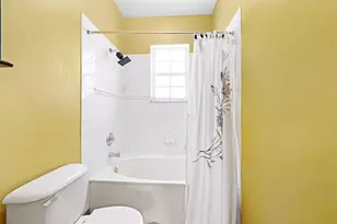 740 NW 170th Terrace, Pembroke Pines, FL 33028 - Photo 23