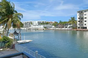 8001 N Crespi Boulevard, Miami Beach, FL 33141 - Photo 7