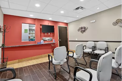 7471 W Oakland Park Boulevard, Tamarac, FL 33319 - Photo 11