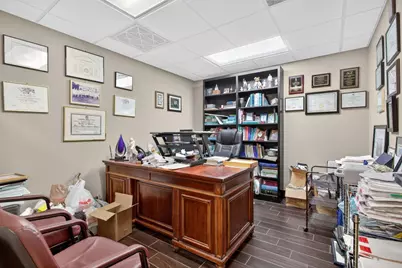 7471 W Oakland Park Boulevard, Tamarac, FL 33319 - Photo 29