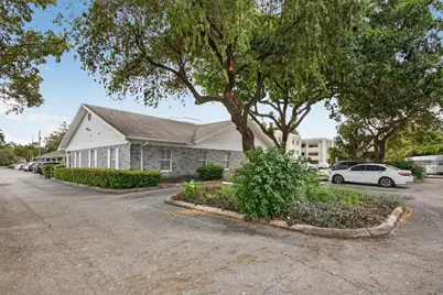 7471 W Oakland Park Boulevard, Tamarac, FL 33319 - Photo 3