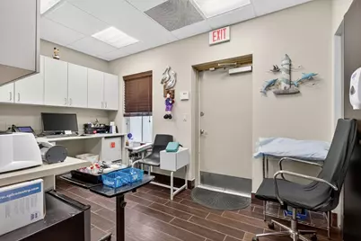 7471 W Oakland Park Boulevard, Tamarac, FL 33319 - Photo 21