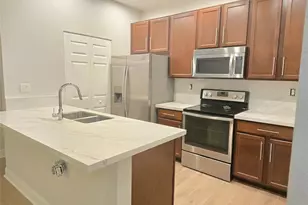 1528 SW 147th Ave, Pembroke Pines, FL 33027 - Photo 3