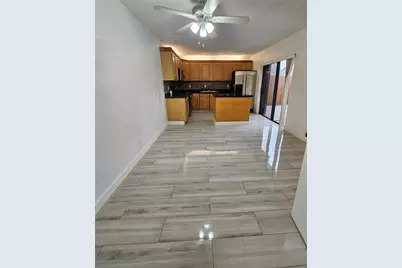 912 Springdale Circle, Palm Springs, FL 33461 - Photo 3