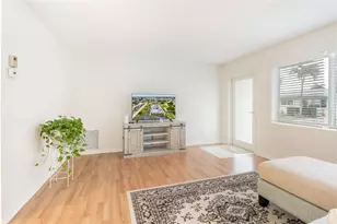 985 NW 69th Ave, Margate, FL 33063 - Photo 5