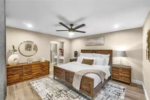 8871 NW 3rd St, Pembroke Pines, FL 33024 - Photo 15