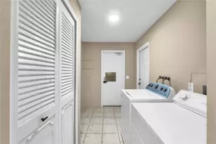8871 NW 3rd St, Pembroke Pines, FL 33024 - Photo 31