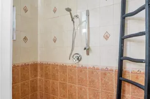 8871 NW 3rd St, Pembroke Pines, FL 33024 - Photo 19