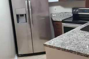 212 Lake Pointe Dr, Fort Lauderdale, FL 33309 - Photo 3