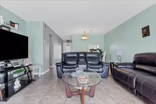 2160 NE 36th St, Pompano Beach, FL 33064 - Photo 3