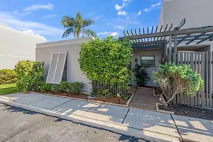 1491 NW 112th Way, Pembroke Pines, FL 33026 - Photo 5