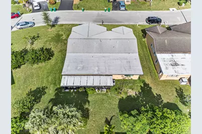 9812 NW 75th Court, Tamarac, FL 33321 - Photo 47