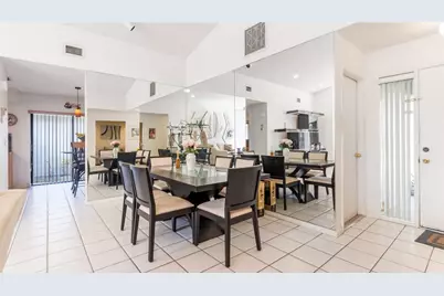 1867 NW 99th Avenue, Plantation, FL 33322 - Photo 11