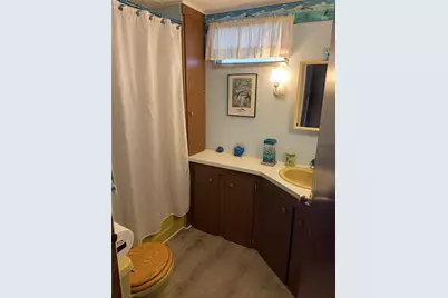 8621 SW 18th Court, Davie, FL 33324 - Photo 15