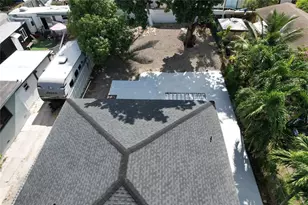 778 NW 80th St, Miami, FL 33150 - Photo 35