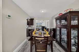 5013 NW 51st St, Tamarac, FL 33319 - Photo 11