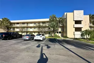 2420 Deer Creek Country Club Blvd, Deerfield Beach, FL 33442 - Photo 11