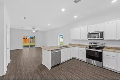 8025 100th Court, Vero Beach, FL 32967 - Photo 9