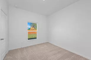 8025 100th Ct, Vero Beach, FL 32967 - Photo 13