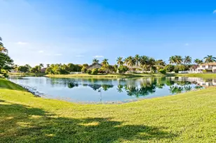 10658 St Thomas Dr, Boca Raton, FL 33498 - Photo 27