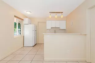 2581 NE 11th Ct, Pompano Beach, FL 33062 - Photo 7