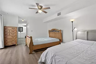 6131 NW 55th Ln, Tamarac, FL 33319 - Photo 5