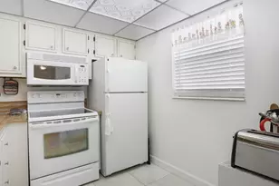 4705 NW 35th St, Lauderdale Lakes, FL 33319 - Photo 9