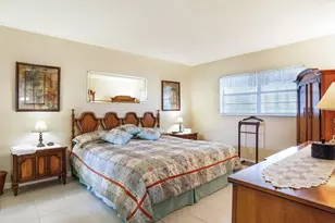 4705 NW 35th St, Lauderdale Lakes, FL 33319 - Photo 5