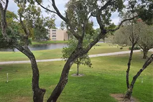 9531 Seagrape Dr, Davie, FL 33324 - Photo 15