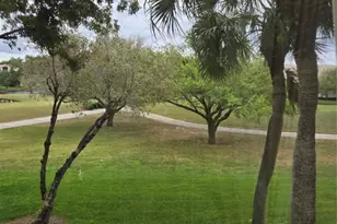 9531 Seagrape Dr, Davie, FL 33324 - Photo 17