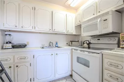 251 Preston F #251, Boca Raton, FL 33434 - Photo 5