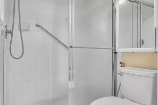 10442 E Clairmont Cir, Tamarac, FL 33321 - Photo 31