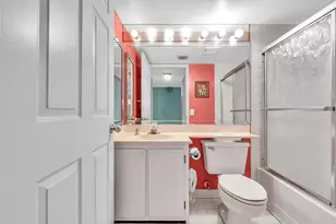 10442 E Clairmont Cir, Tamarac, FL 33321 - Photo 37