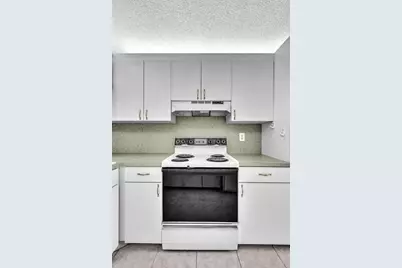 10442 E Clairmont Circle #204, Tamarac, FL 33321 - Photo 9