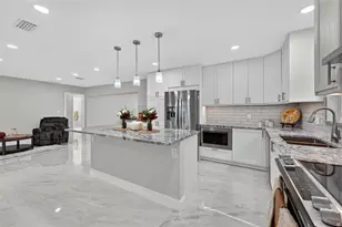 728 NE 7th St, Pompano Beach, FL 33060 - Photo 9