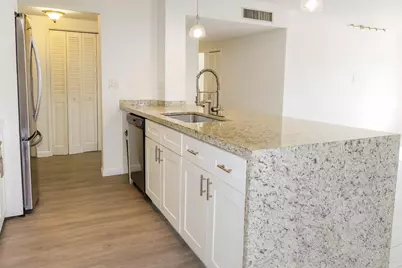 4200 Hillcrest Drive #201, Hollywood, FL 33021 - Photo 5