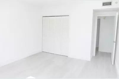 4200 Hillcrest Drive #201, Hollywood, FL 33021 - Photo 9