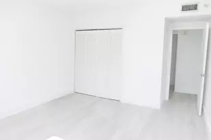 4200 Hillcrest Dr, Hollywood, FL 33021 - Photo 9