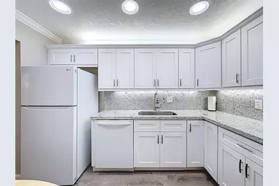 4211 NW 41st Street #205, Lauderdale Lakes, FL 33319 - Photo 9