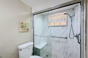 4211 NW 41st St Unit, Lauderdale Lakes, FL 33319 - Photo 39