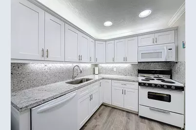 4211 NW 41st Street #205, Fort Lauderdale, FL 33319 - Photo 9