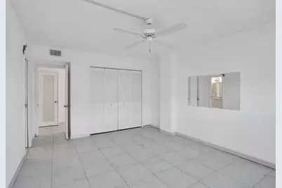 1051 Hillsboro Mile #702e, Pompano Beach, FL 33062 - Photo 11