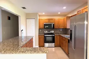 2562 NW 107th Ave, Sunrise, FL 33322 - Photo 3